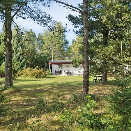 Vakantiehuis 3 Bedroom Cozy In *